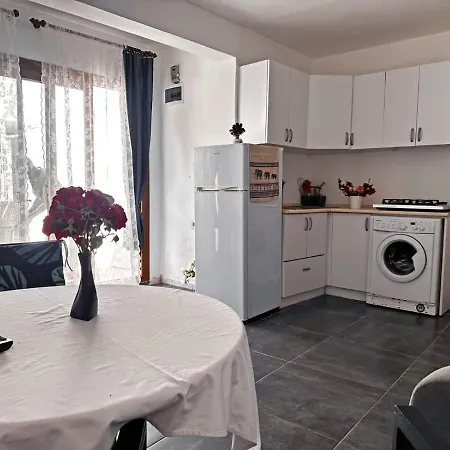 Apartmanhotel Umayra *